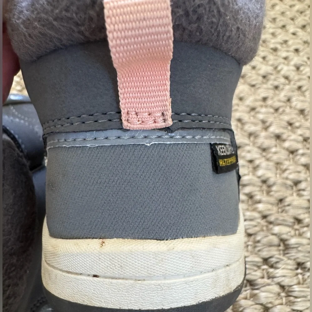 Keen Kids Winter Gray‎ Boots Waterproof Insulated Toddler Size 11